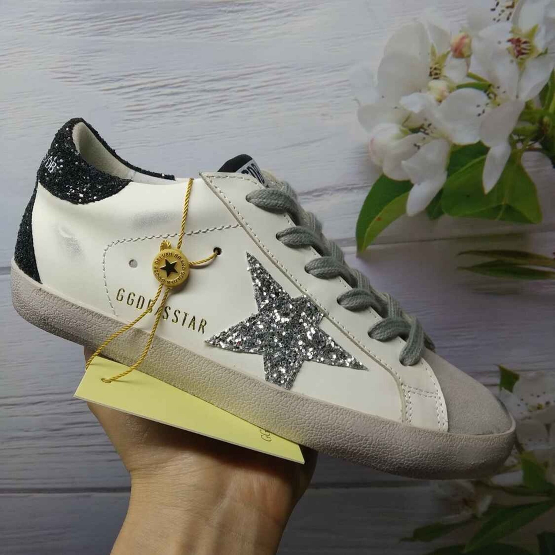 golden goose negras y platedas - 8