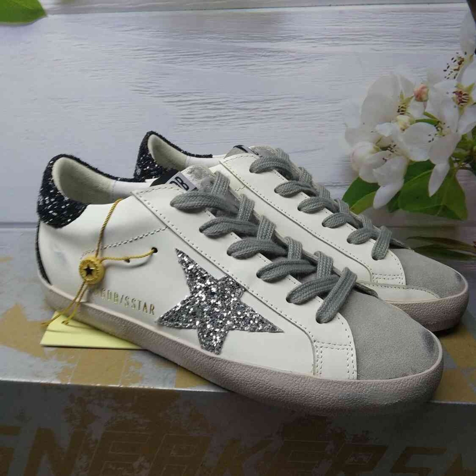 golden goose negras y platedas - 7